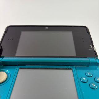 Nintendo 3DS Verde con 4 giochi e accessori