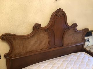 Juego de dormitorio estilo clásico