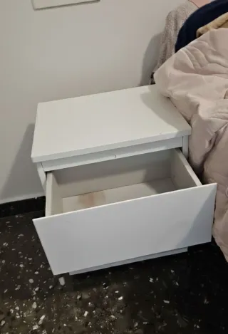 Estantería IKEA Blanca + 2 Mesitas