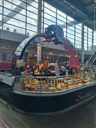 Cafetería completa Vitrinas y equipos de frío