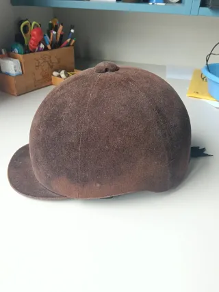 Casco equitación marrón 60cm