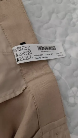 Pantalón beige Massimo Dutti
