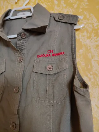 Vestido camisero verde militar sin mangas