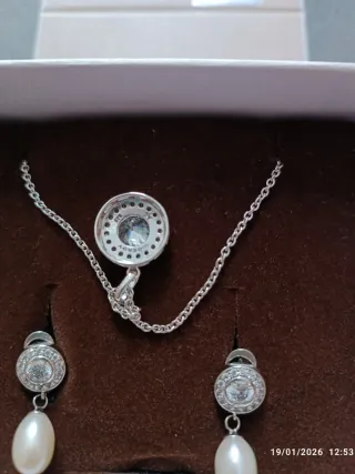 Conjunto Viceroy Collar y Pendientes Perla