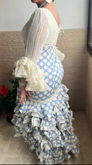 Vestido de flamenca lunares