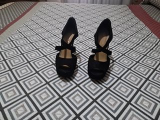 Zapatos de fiesta negros