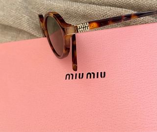 Gafas Miu Miu Ovaladas Retro Marrones