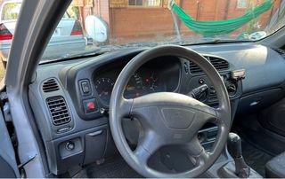 Mitsubishi Colt 2003