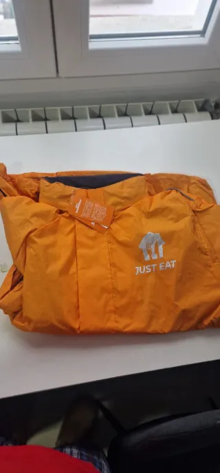 Chaqueta impermeable Just Eat Talla L