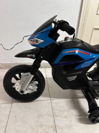 Moto Eléctrica Infantil Azul a 50 euros