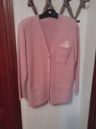 Chaqueta rosa de punto