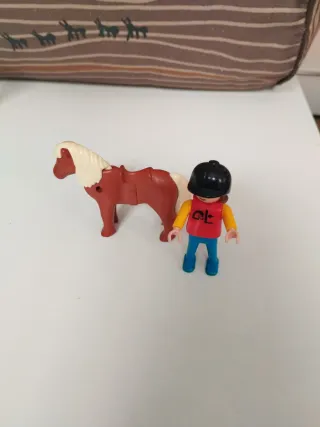 Playmobil niña hípica caballo pony