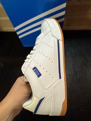 Adidas Court Tourino