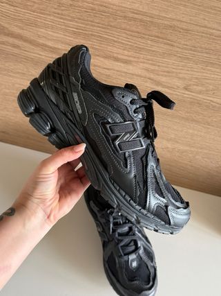 New Balance 1906R Negro Talla 44