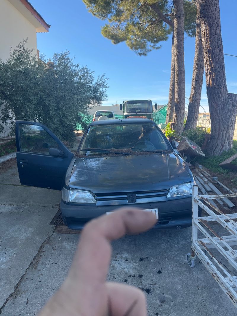 SOLO DESPIECE.    Peugeot 306 1993 - foto 1