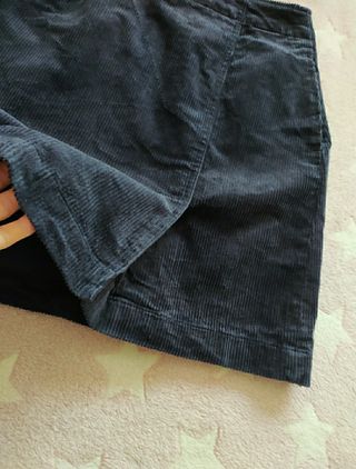 Uniqlo Falda de pana Talla S