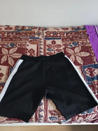 Pantalón corto negro Los Angeles