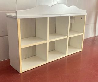 Estantería IKEA para libros pequeños