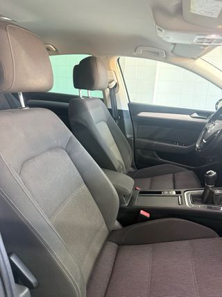 Volkswagen Passat TDI BLUEMOTION 200000 KMS