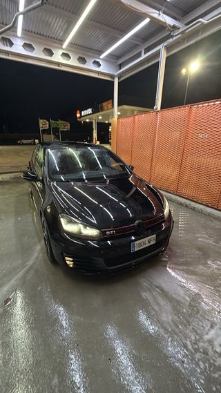 Volkswagen Golf GTI 2011