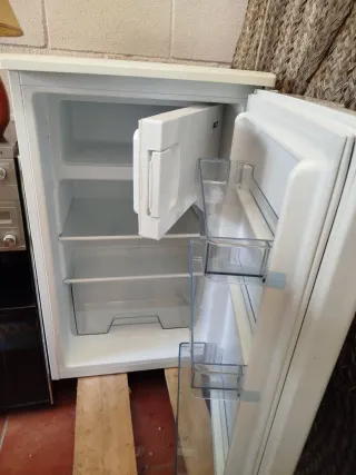 Mini frigorífico Teka