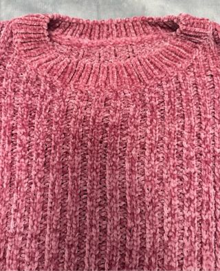 Maglioncino rosa in ciniglia