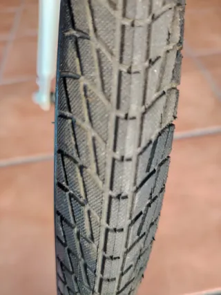 Bicicleta infantil niña 20" blanca y rosa