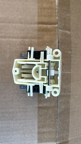 Cierre puerta lavavajillas marcas blancas