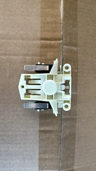 Cierre puerta lavavajillas marcas blancas