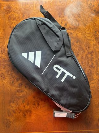 Paletero Adidas sin estrenar