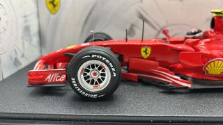 HWK6629 Hot Wheels Ferrari F2007 K. Raikkonen 1/18