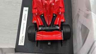 HWK6629 Hot Wheels Ferrari F2007 K. Raikkonen 1/18