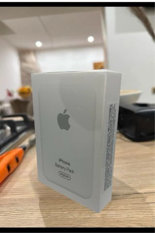 Apple MagSafe Battery Pack - Batteria Esterna