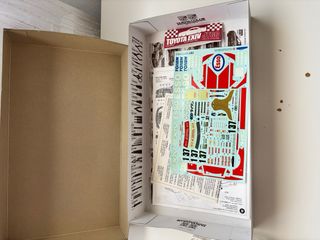 Maqueta Tamiya Toyota Tom's EXIV JTCC 1/24