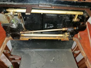 Máquina de coser antigua