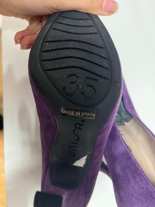 Zapatos de salón tacón aguja morados