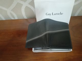 Billetera Piel Guy Laroche Negra y Gris