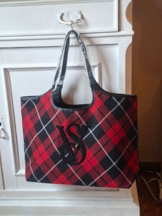 Borsa Victoria's Secret a quadri