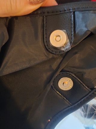 Borsa Victoria's Secret a quadri