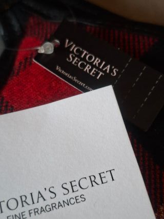 Borsa Victoria's Secret a quadri