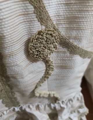 Traje de Flamenca Beige y Dorado