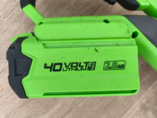 Desbrozadora eléctrica Greenworks a batería