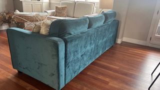 Sofá azul 3 plazas de terciopelo