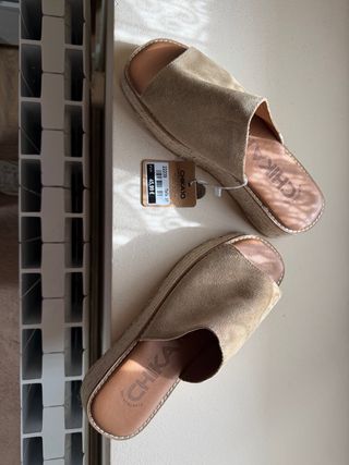 Sandalias cuña Chika10 beige/marrón sin estrenar