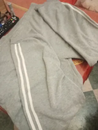 Pantalón chándal gris talla grande