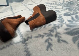 Botines Chelsea Plataforma Pull&Bear T.35