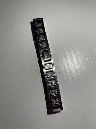 Pulsera Lacoste Plateada con Bolsa