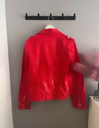 Chaqueta roja talla 40
