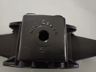 Tappatrice a due leve