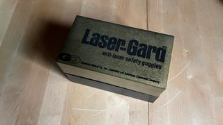 Gafas de sol anti láser negras